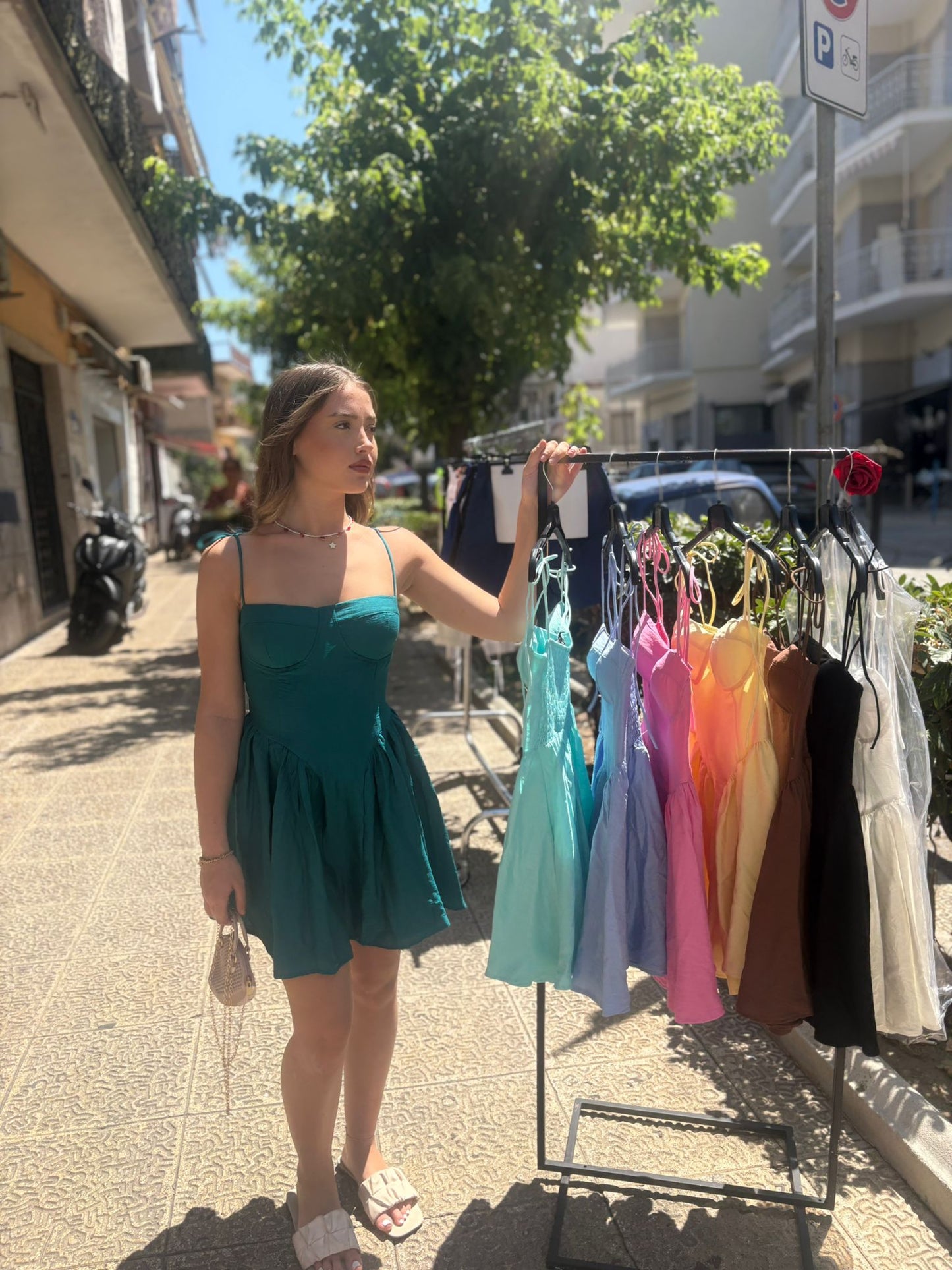Dress Dolly
